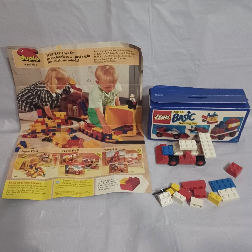 LEGO Set #1679 Basic Building Set (1990) (INCOMPLETE)